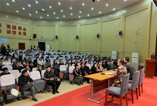 加强家校联系 构建和谐教育——丰润职教中心机电技术部召开本学期家长会