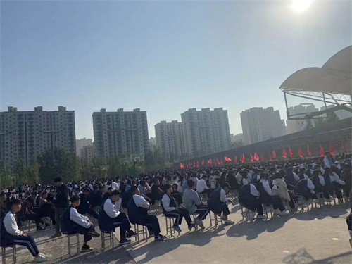 知法守法 护航青春——丰润职教中心召开法治纪律教育大会