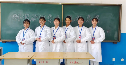 礼绘天使 仪塑英华——丰润职教中心医学幼教部成功举办24级护理专业礼仪比赛