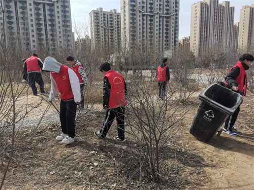 弘扬雷锋精神 培育时代新人——丰润职教中心开展